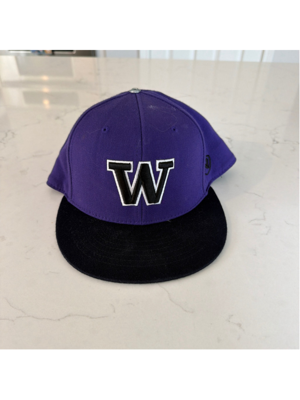 Men's Top of the World University of Washington Hat Purple Black